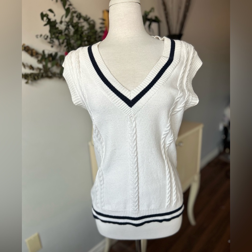 Aritzia Sunday Best Merino Wool Blend Sweater Vest -